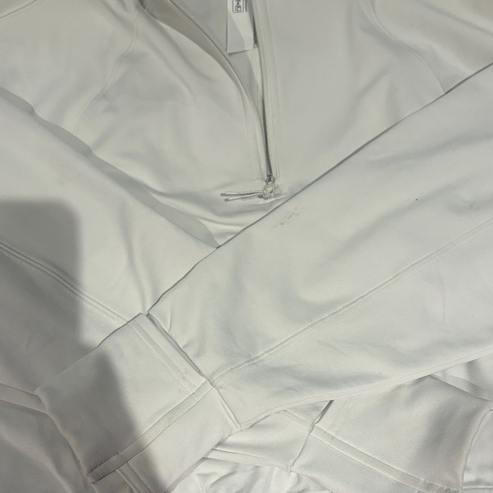 Lululemon athletica  Quarter-Zip cropped Pullover…. Never worn!!!!!! - Picture 3 of 7